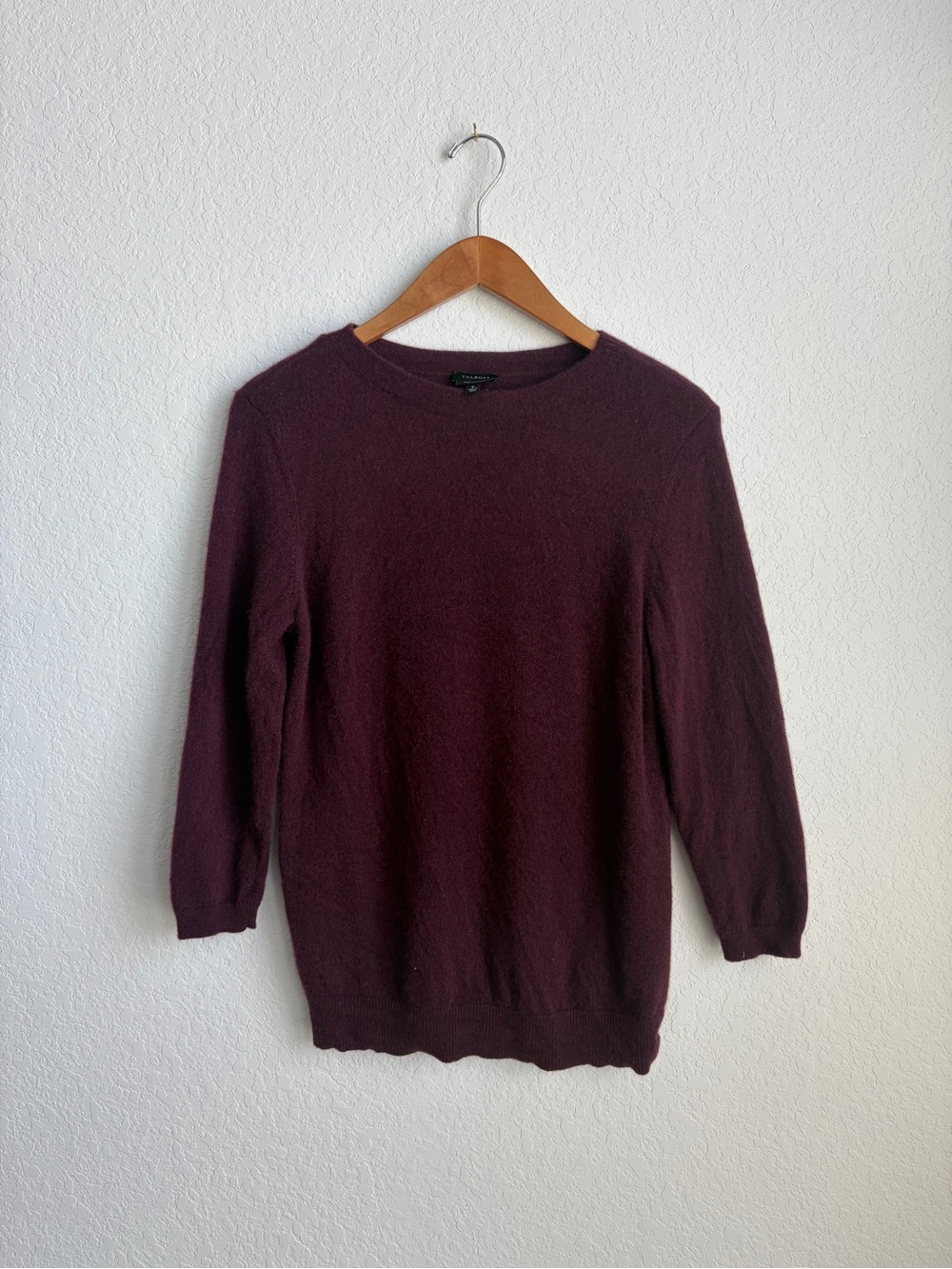 Talbots Women's %100 Cashmere Crewneck Sweater in Dark purple/Burgandy